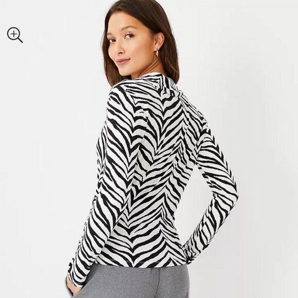 J Crew Women's Zebra Print Shawl Collar Wrap Top XS White Black Shirt Blouse - Picture 2 of 6